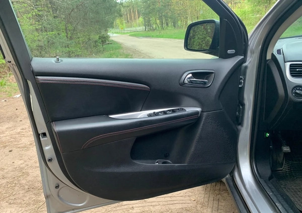 Dodge Journey cena 74500 przebieg: 122400, rok produkcji 2018 z Białystok małe 407
